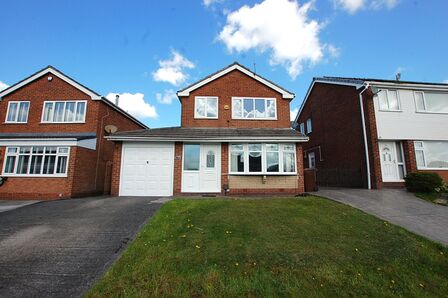 3 bedroom Detached House to rent