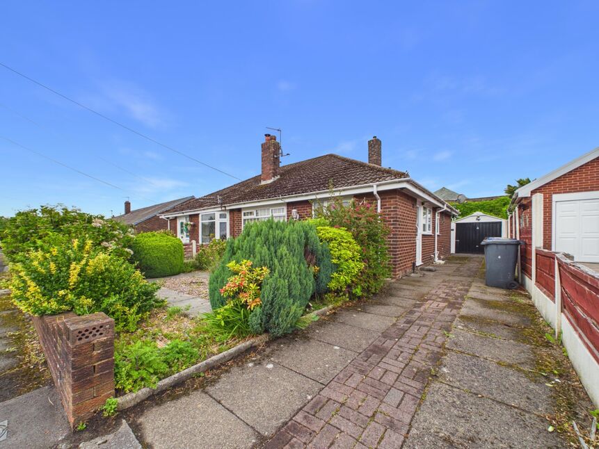 Main image of 2 bedroom Semi Detached Bungalow for sale, School Avenue, Ashton-under-Lyne, Greater Manchester, OL6
