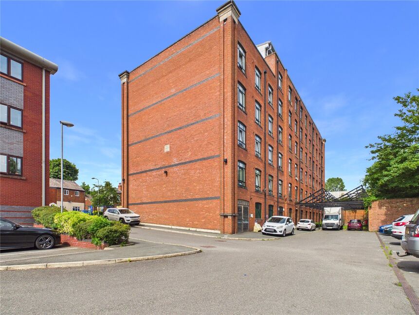 Main image of 2 bedroom Flat for sale, Mossley Road, Ashton-under-Lyne, Greater Manchester, OL6