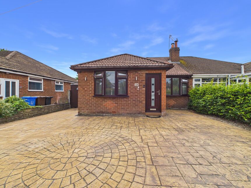 Main image of 2 bedroom Semi Detached Bungalow for sale, Kelson Avenue, Ashton-under-Lyne, Greater Manchester, OL7