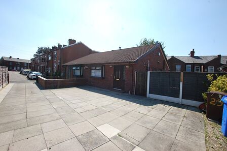 Melbourne Street South, 2 bedroom Semi Detached Bungalow to rent, &pound;1,200 pcm