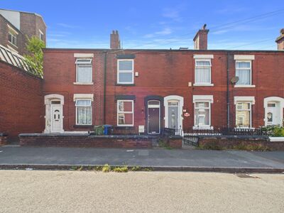 Smith Street, 3 bedroom Mid Terrace House for sale, &pound;175,000