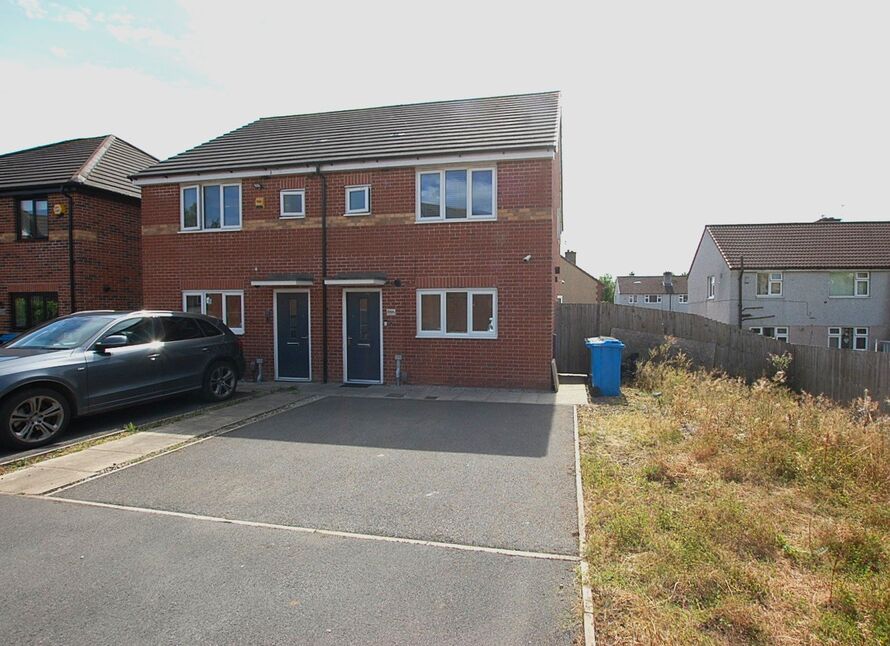 Main image of 3 bedroom Semi Detached House for sale, Whitebank Road, Oldham, Greater Manchester, OL8