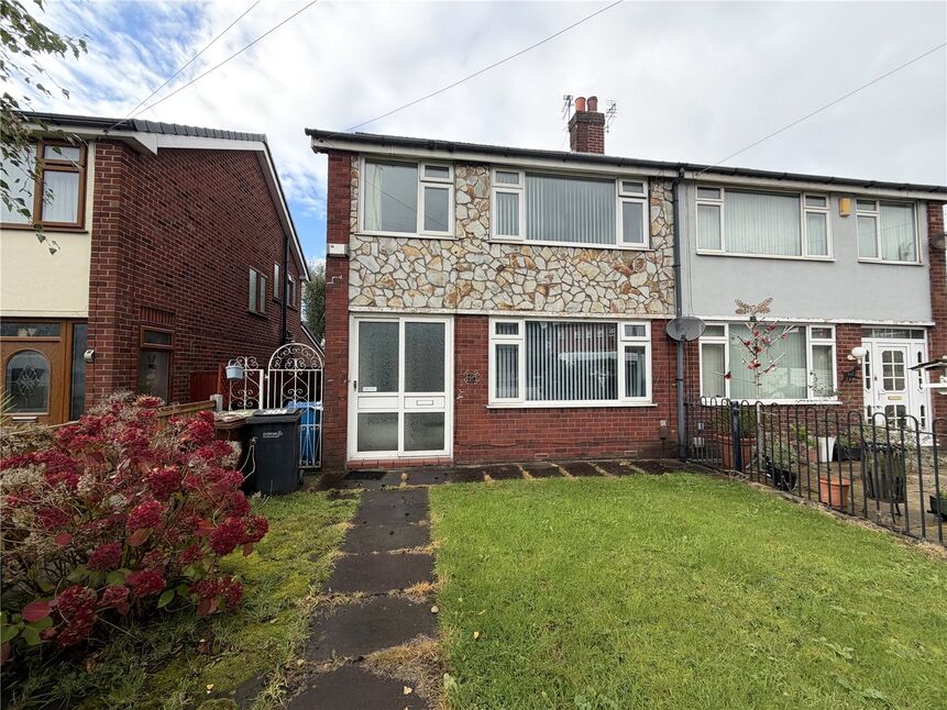 Main image of 3 bedroom Semi Detached House to rent, Broadway, Chadderton, Greater Manchester, OL9