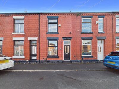 2 bedroom Mid Terrace House for sale