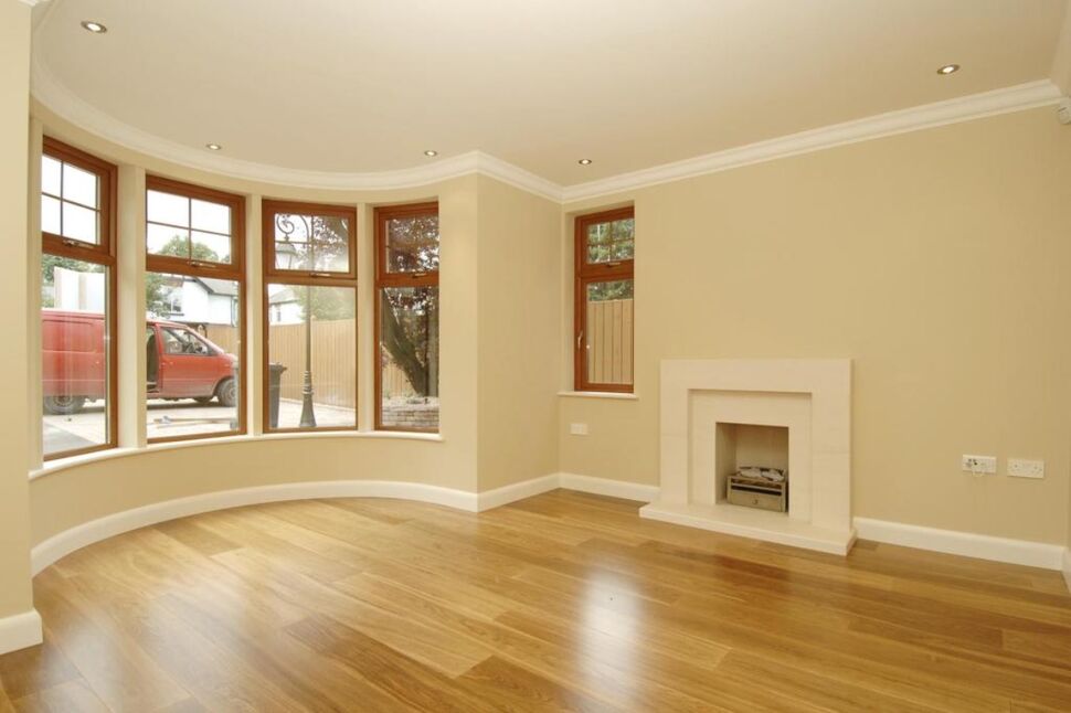 Lounge With Bay Window