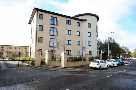 2 bedroom  Flat to rent