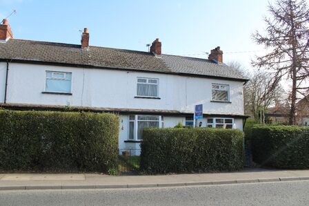 Comber Road, 2 bedroom Mid Terrace House to rent, &pound;795 pcm