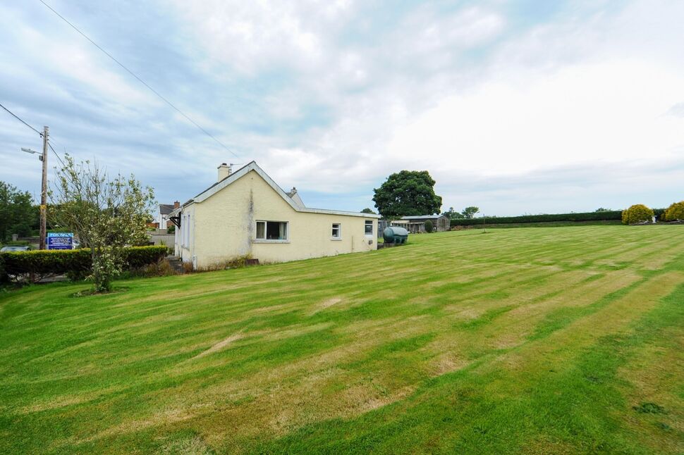 2 bedroom Detached House for sale, Killinchy Road, Comber, BT23 £255,000