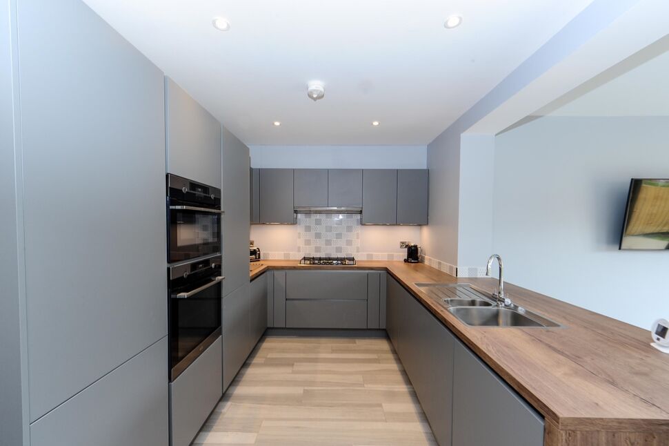 Open Plan Kitchen / Dining