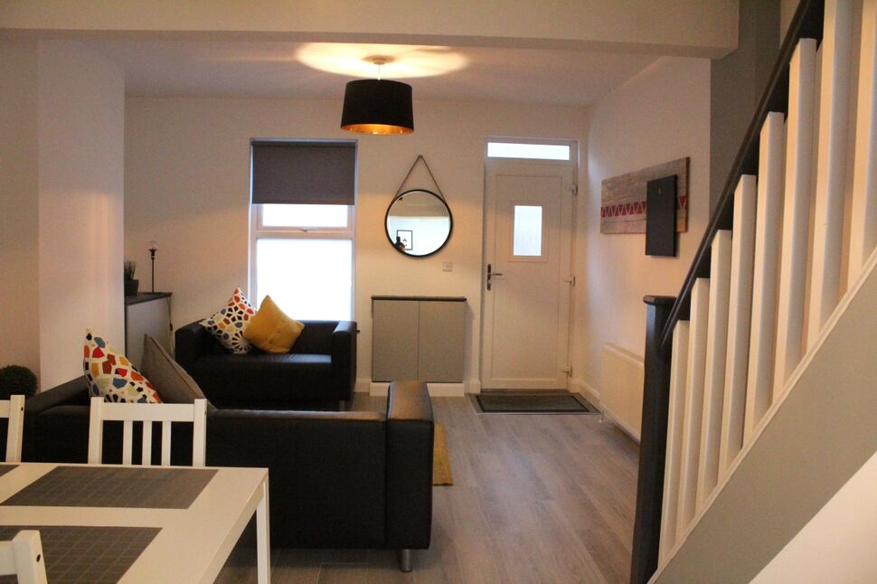 Living Room / Dining Room