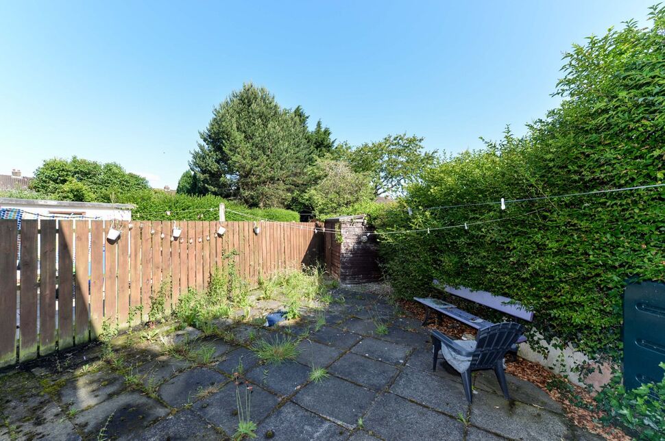 3 bedroom End Terrace House for sale, Ardcarn Drive, Belfast, BT5 £