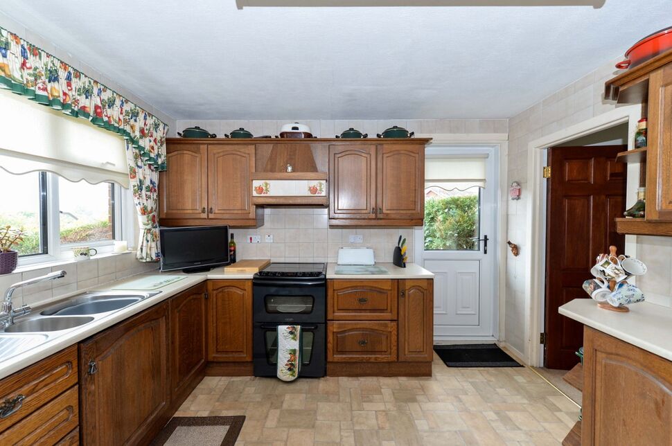 4 bedroom Detached House for sale, Hanwood Heights, Dundonald, BT16 £