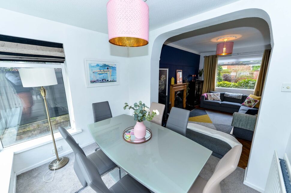 4 bedroom Detached House for sale, Ascot Park, Belfast, BT5 £245,000