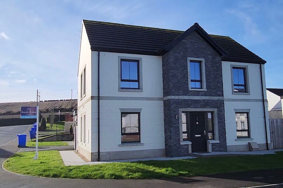 4 bedroom Mid Terrace House for sale, Oakland Avenue, Belfast, BT4 £285,000