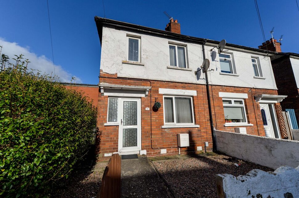 3 bedroom End Terrace House for sale, Armitage Close, Belfast, BT4 £