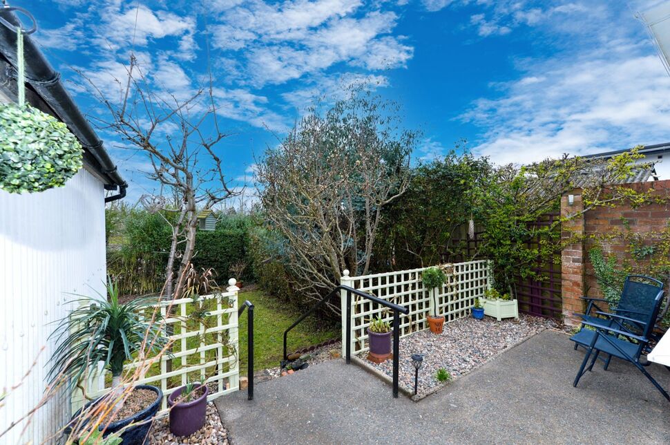 3 bedroom Semi Detached House for sale, Denorrton Park, Belfast, BT4