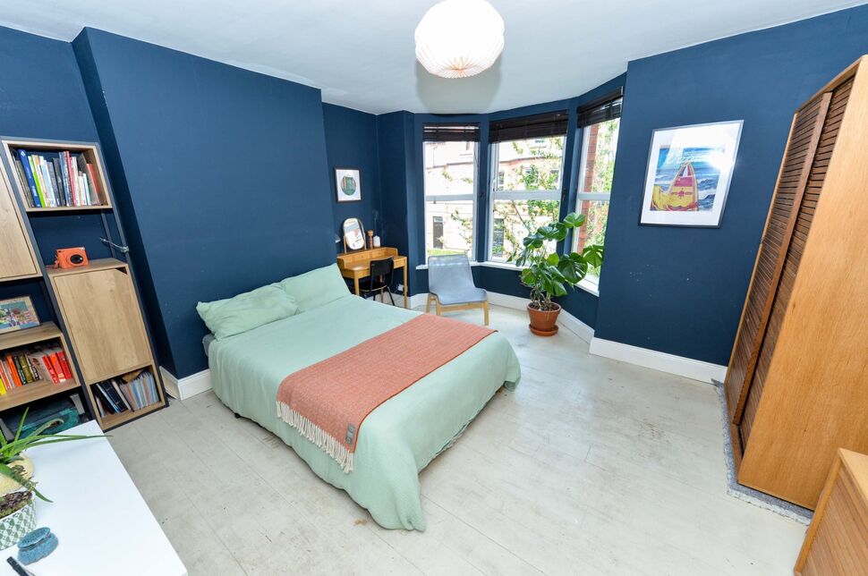 4 bedroom Mid Terrace House for sale, Oakland Avenue, Belfast, BT4 £