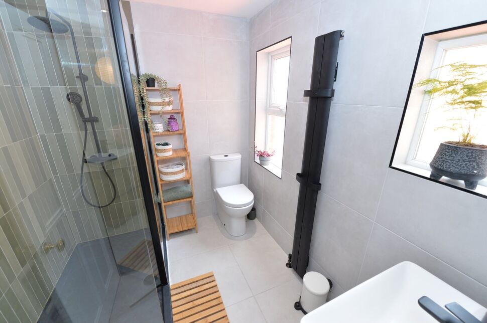 4 bedroom Mid Terrace House for sale, Oakland Avenue, Belfast, BT4 £