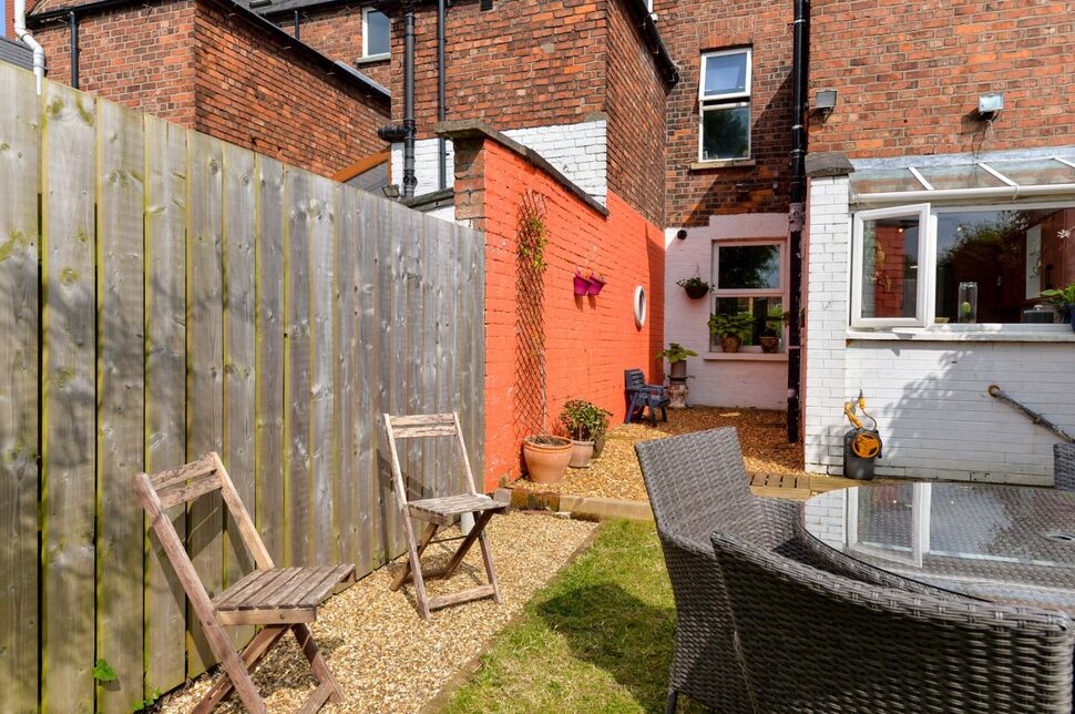 4 bedroom Mid Terrace House for sale, Oakland Avenue, Belfast, BT4 £