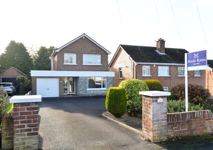 Gilnahirk Crescent, 3 bedroom Detached House for sale, £320,000