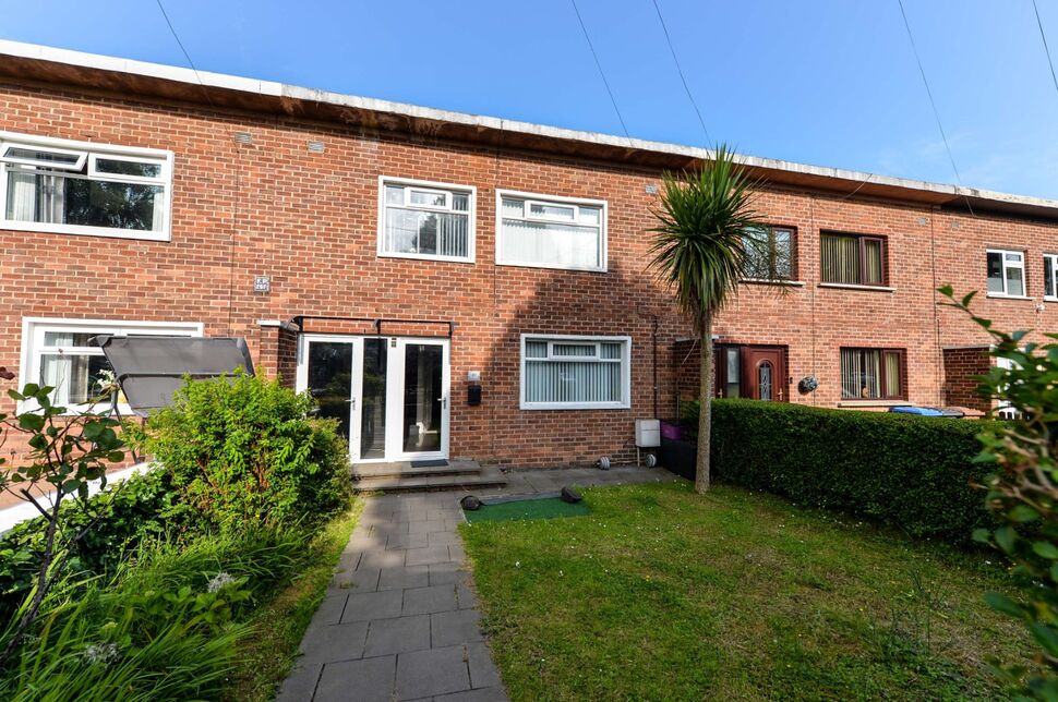 Main image of 3 bedroom Mid Terrace Property to rent, Mount Merrion Avenue, Belfast, County Antrim, BT6