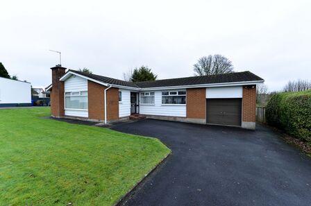4 bedroom Detached Bungalow for sale