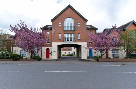 2 bedroom  Flat for sale