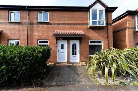 2 bedroom  Flat to rent