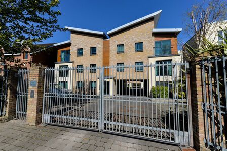 2 bedroom  Flat to rent