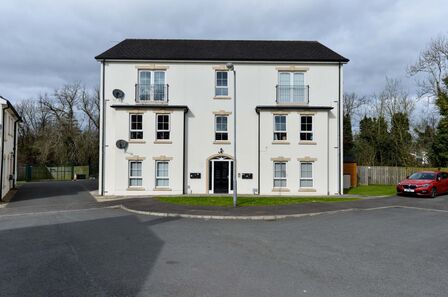 2 bedroom  Flat to rent