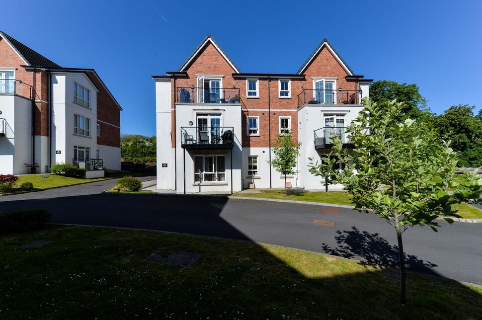 Main image of 2 bedroom Flat for sale, Old Dundonald Road, Dundonald, County Down, BT16