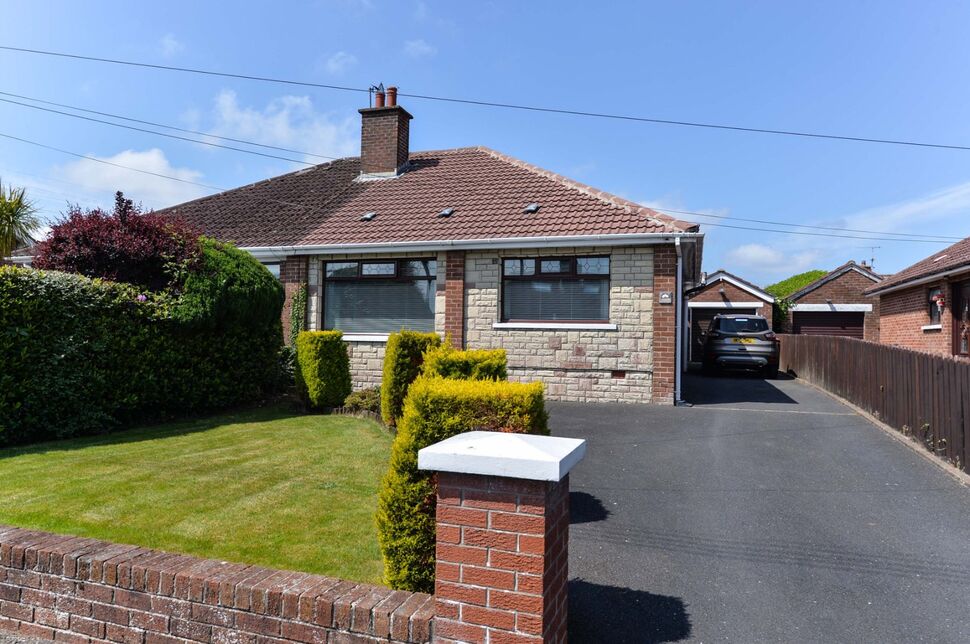 2 bedroom Semi Detached Bungalow for sale