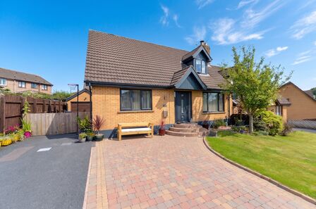 Old Mill Rise, 3 bedroom Semi Detached House for sale, &pound;299,950