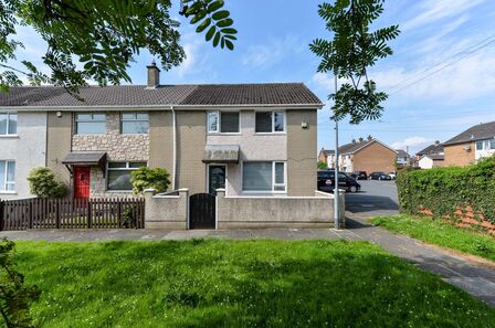 3 bedroom End Terrace House for sale