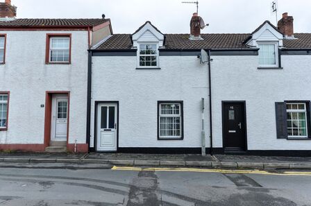 2 bedroom Mid Terrace Property to rent