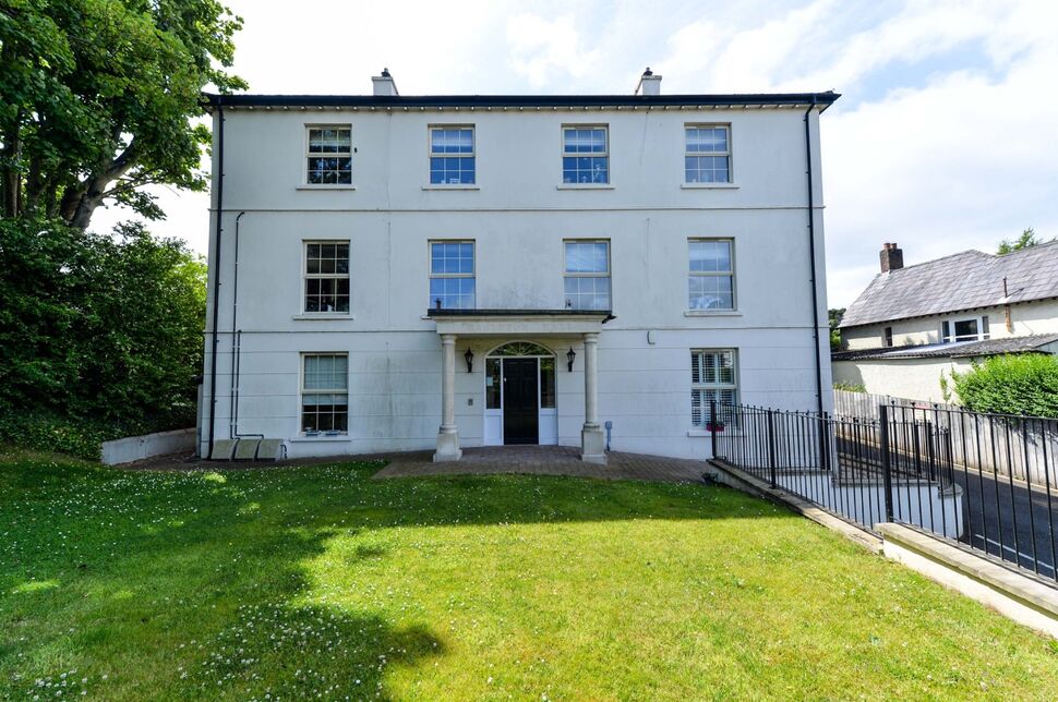 Main image of 2 bedroom Flat to rent, Upper Newtownards Road, Belfast, County Antrim, BT4