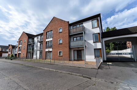 2 bedroom  Flat to rent