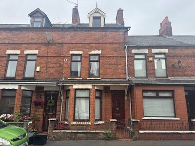 Melrose Avenue, 4 bedroom Mid Terrace House for sale, £75,000