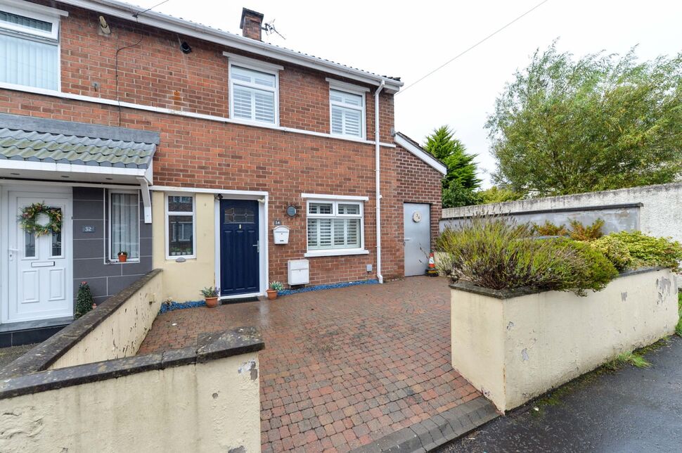 2 bedroom End Terrace House for sale