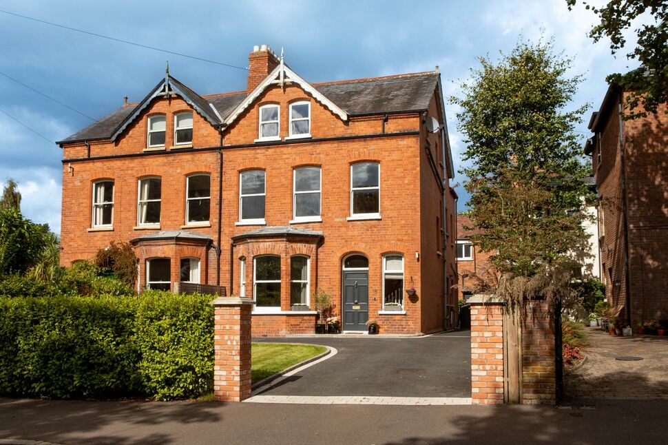 Main image of 5 bedroom Semi Detached House for sale, Kirkliston Drive, Belfast, County Antrim, BT5