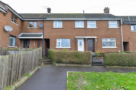 3 bedroom Mid Terrace House for sale