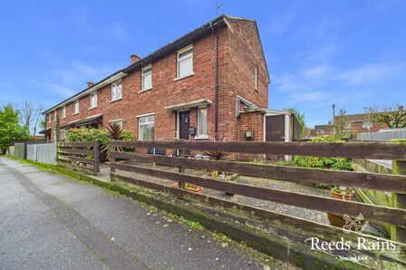 2 bedroom End Terrace House for sale