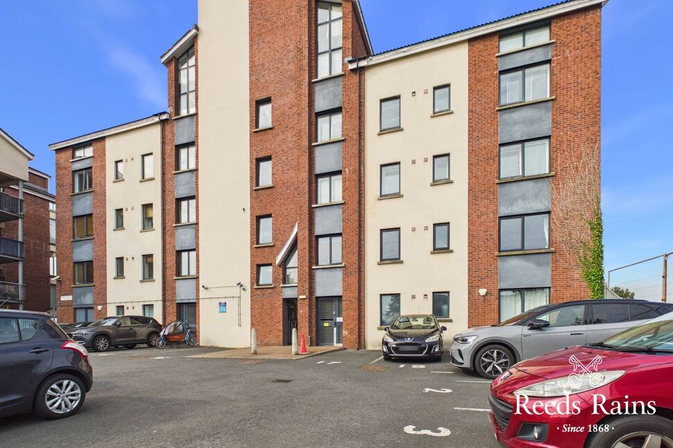 Main image of 2 bedroom Flat for sale, Mossvale House, Pottingers Quay, Belfast, BT5