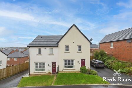 Millmount Village Gardens, 3 bedroom Semi Detached House for sale, &pound;270,000