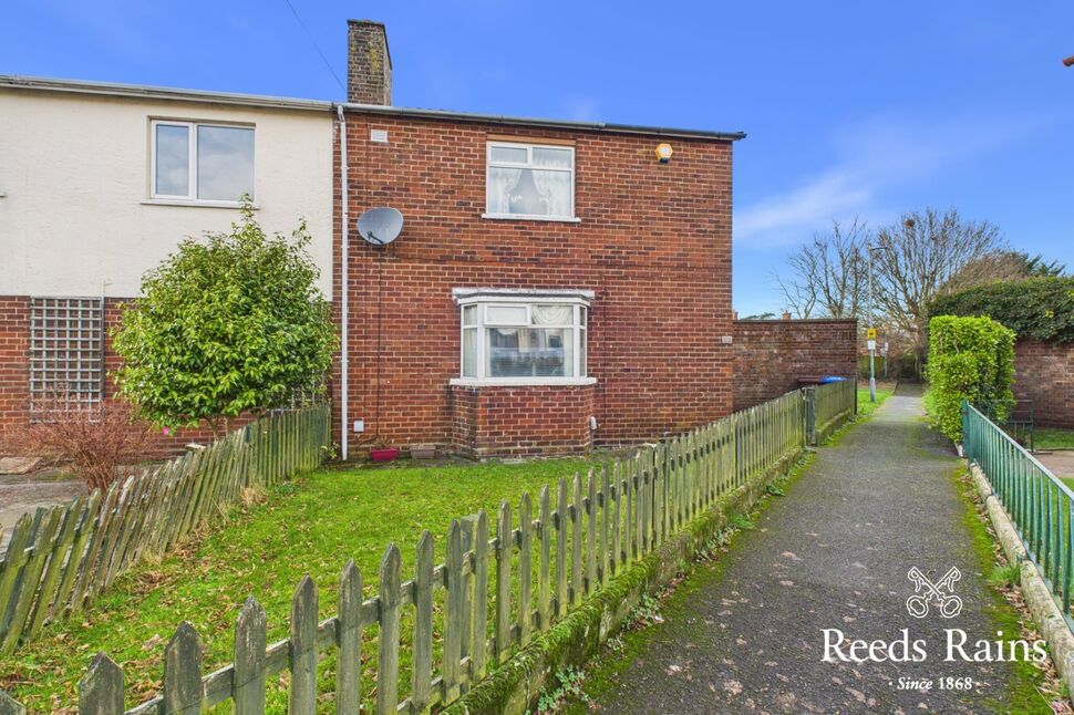 Main image of 3 bedroom End Terrace House for sale, Thornhill Parade, Belfast, County Antrim, BT5