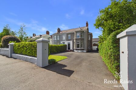 North Road, 4 bedroom Semi Detached House for sale, &pound;450,000