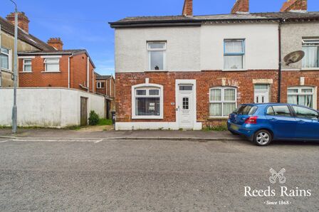 3 bedroom End Terrace House for sale