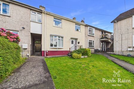 3 bedroom Mid Terrace House for sale