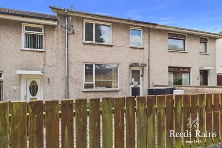 3 bedroom Mid Terrace House for sale